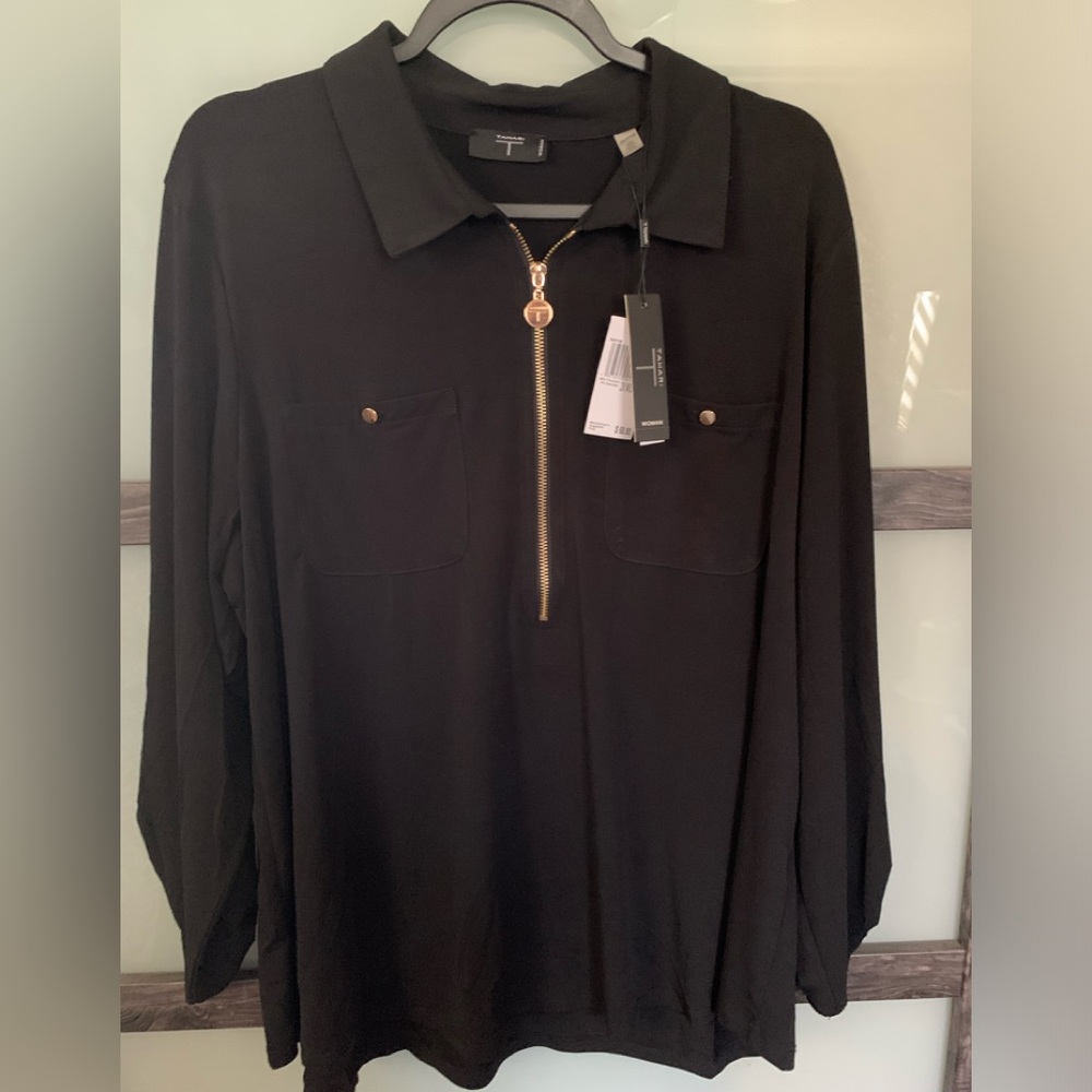 🎆Sold TAHARI🎆 long sleeve black top with gold accents & 1/2 zipper, Sz2X
